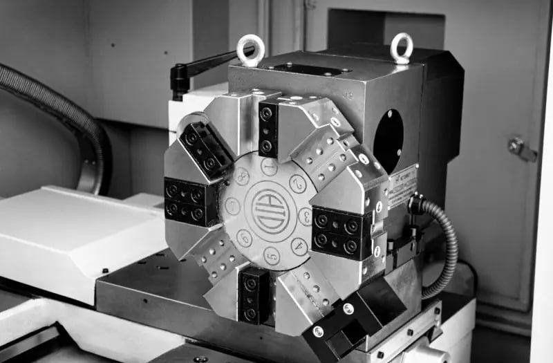 Токарний верстат з ЧПУ Cormak 400x1000 з гідравлікою-CKT 400x1000SAH8