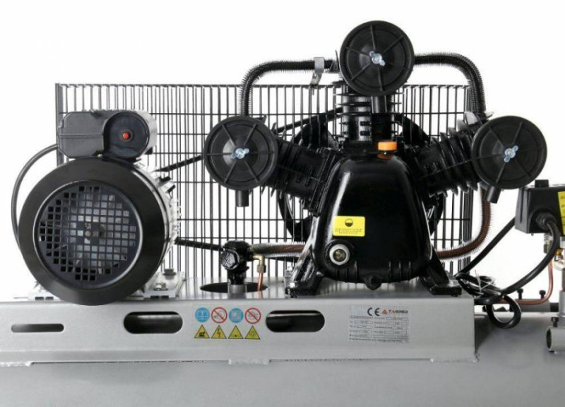 Компресор масляний трьохциліндровий TAGRED TA325B-TA325B