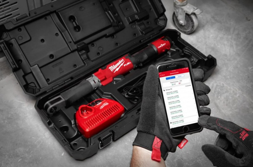 Акумуляторний електронний динамометричний ключ 1/2'' M12ONEFTR12-201C FUEL MILWAUKEE (203,4 Нм)-4933464970