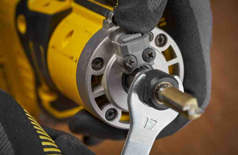 Фрезер акумуляторний безщітковий STANLEY FATMAX SFMCW400B-SFMCW400B