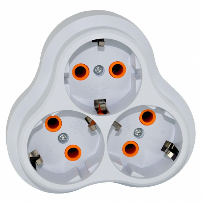 Розгалужувач Quantum на три розетки із заземленням  білий, 1шт/уп-QM-PozB-00010