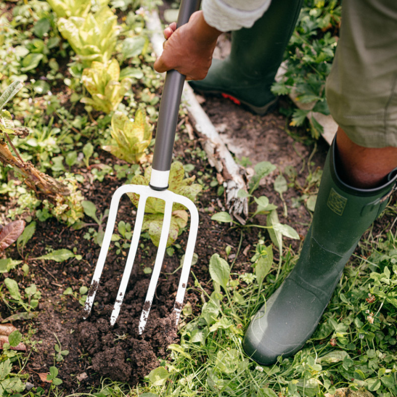 Вила садові білі FISKARS White-6411501705631