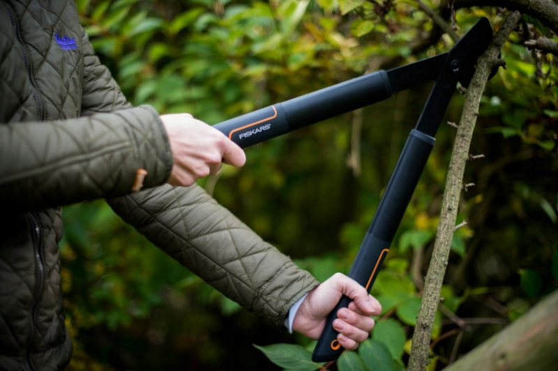 Набір садовий FISKARS (сучкоріз SingleStep S L28 та секатор площинний SingleStep P26 (1057760)-6411501700711
