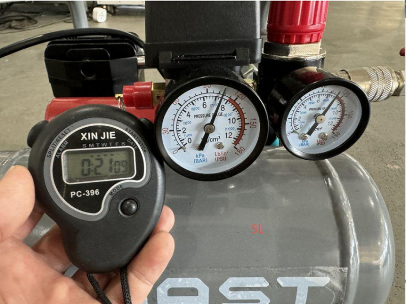 Безмасляний поршневий компресор Mast MOF1390/1100 compact-MOF1390/1100 compact