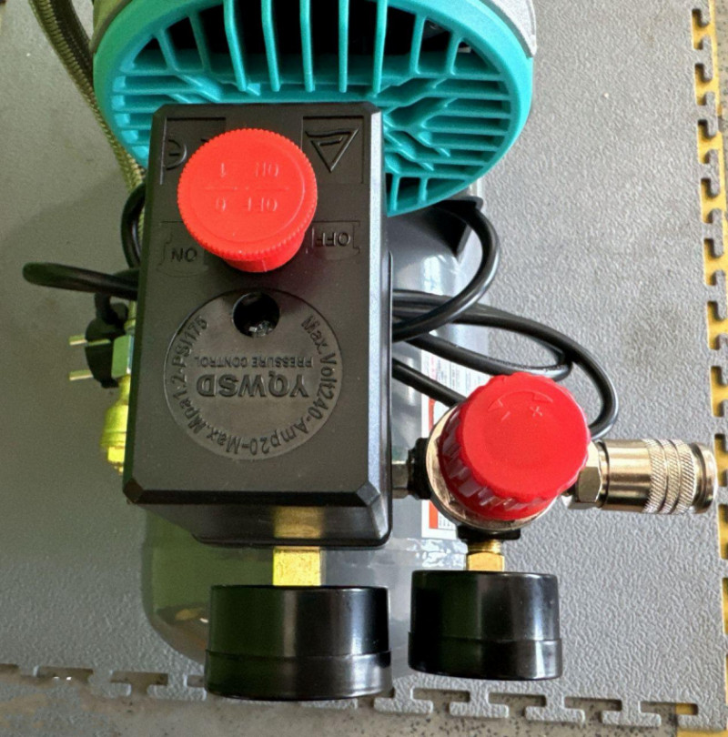 Безмасляний поршневий компресор Mast MOF1390/1100-9L-MOF1390/1100-9L