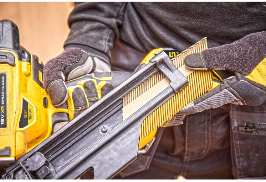 Пістолет цвяхозабивний акумуляторний безщітковий DeWALT DCN930P2-DCN930P2