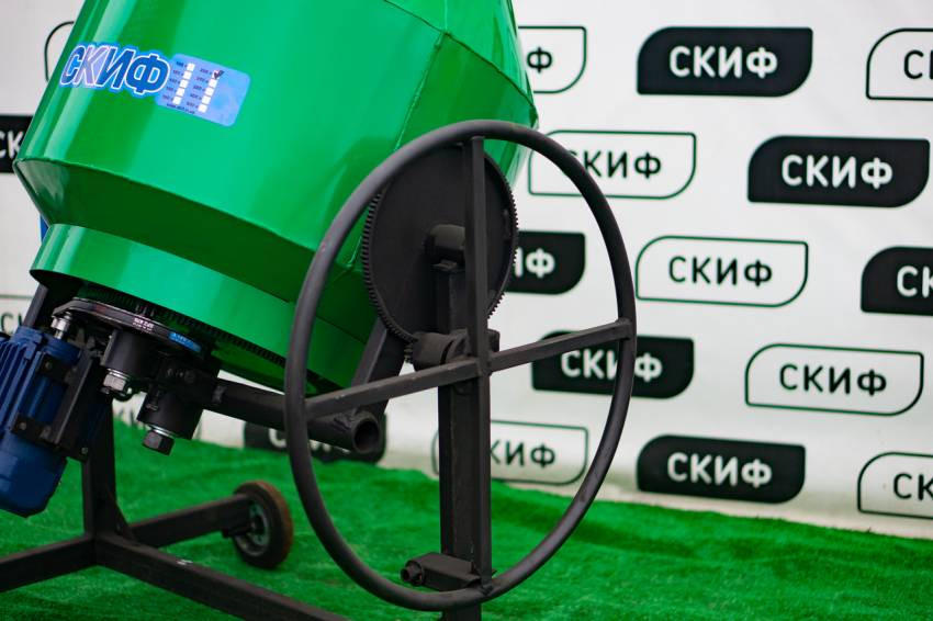 Бетонозмішувач Скіф БСМ-200 з редуктором перевороту-СкифБСМ200Ред