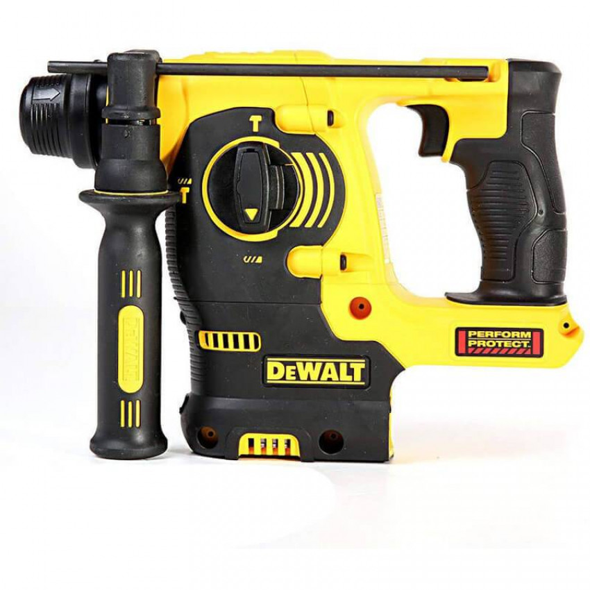 Набір з чотирьох безщеточних інструментів DeWALT DCK422P3-DCK422P3