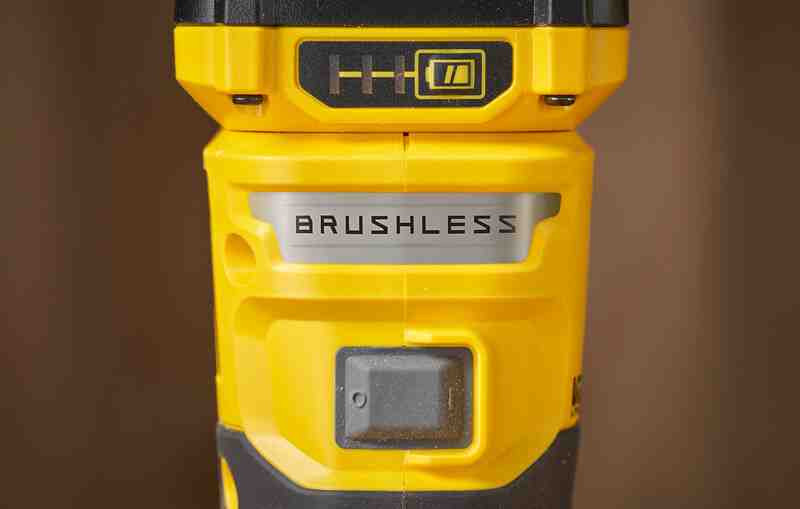 Фрезер акумуляторний безщітковий STANLEY FATMAX SFMCW400B-SFMCW400B