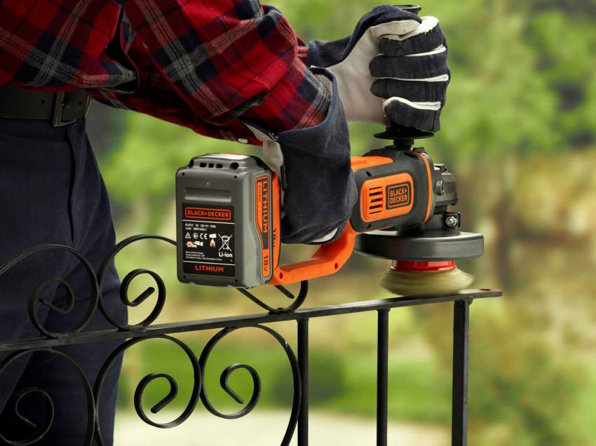 Шліфмашина кутова - болгарка акумуляторна BLACK DECKER BCG720N-BCG720N