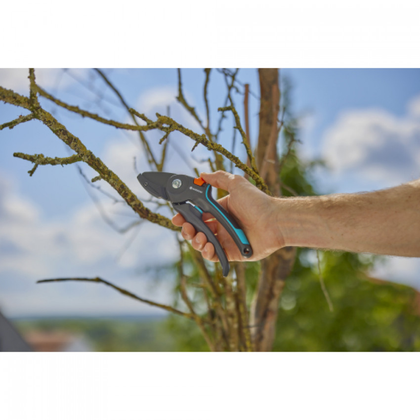Секатор Gardena PremiumCut Pro dry wood із ковадлом 24 мм-12250-20.000.00