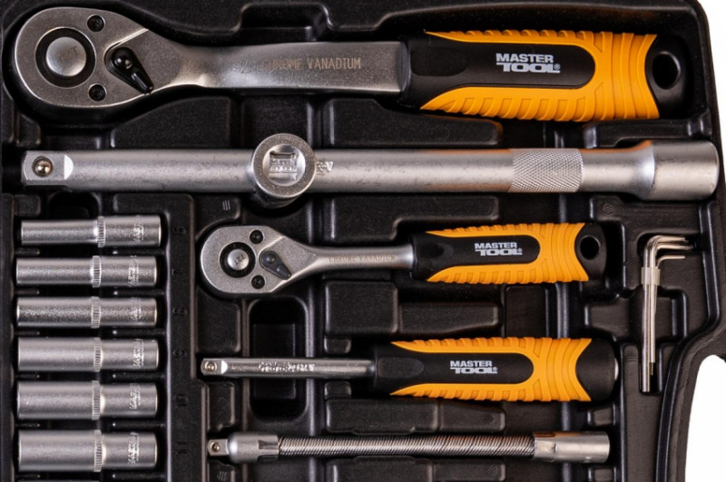 Набір насадок торцевих MASTERTOOL PROFI CrV 1/4"-1/2" тріскачка 72Т 111 шт кейс 78-5111-78-5111