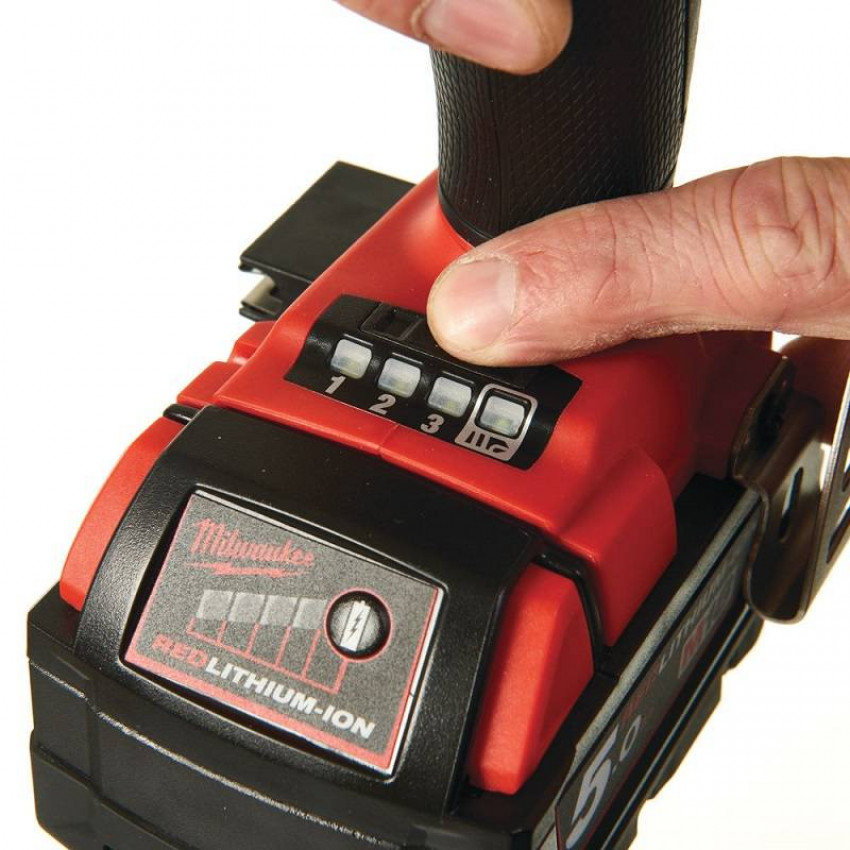 Імпульсний ударний акумуляторний шуруповерт 1/4" HEX MILWAUKEE, M18 FQID-0X, 50Нм, HDкейс-4933459187
