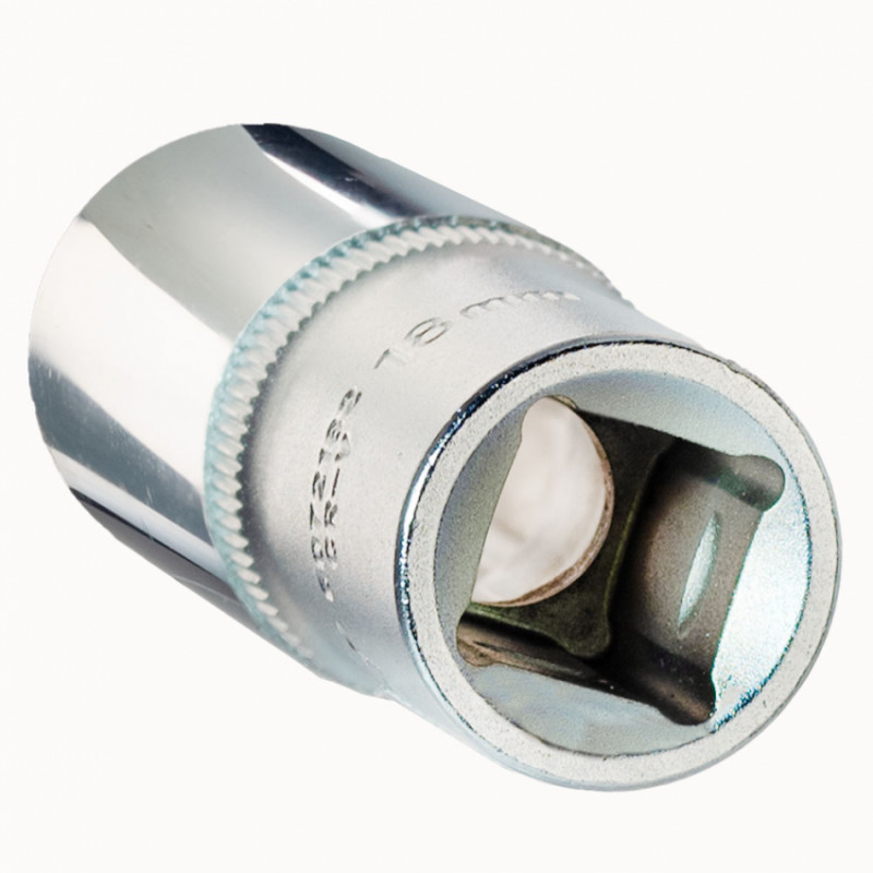 Насадка шестигранна довга 1/2" 18мм CrV ULTRA (6072182)-6072182