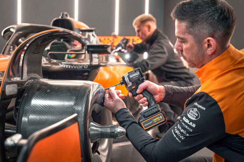 Шурупокрут ударний McLaren F1 TEAM LIMITED EDITION DeWALT DCF85MM2T-DCF85MM2T