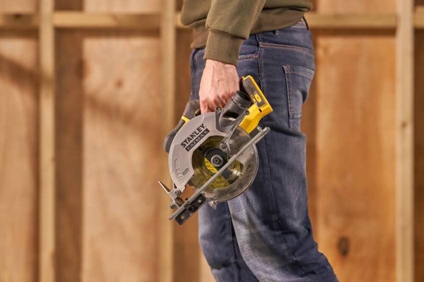 Пила циркулярна акумуляторна STANLEY FATMAX SFMCS500B-SFMCS500B