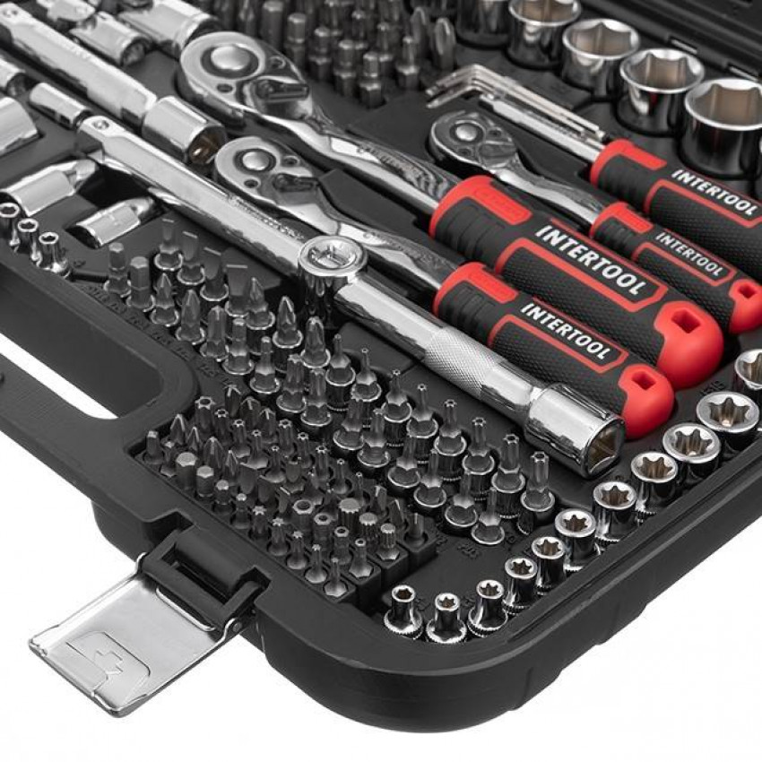 Набір інструментів 1/2 "& 3/8" & 1/4 ", 219ед., Cr-V STORM INTERTOOL ET-8219-ET-8219