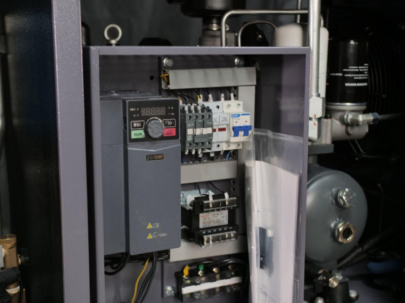 Гвинтовий компресор Mast LZN-8 COMBO inverter (осушувач + ресивер 300 л, двигун на постійних магнітах)-LZN-8 300L