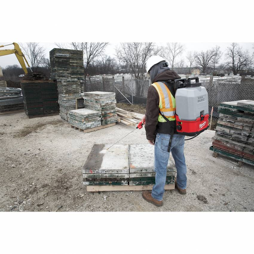 Обприскувач з ємністю для бетону Milwaukee M18 BPFPCCST-0 (4933471371)-4933471371