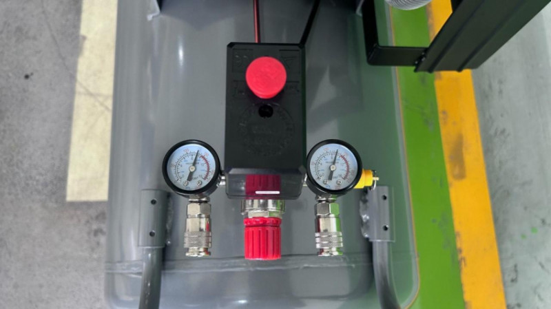 Поршневий компресор Mast TB90/300L 400V-TB90/300L