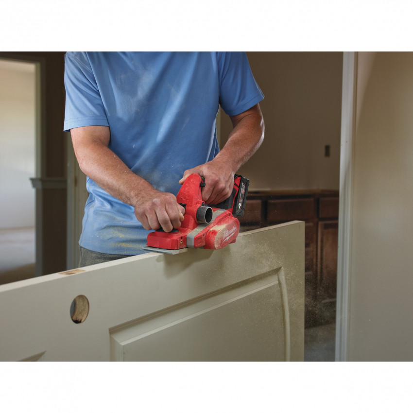 Акумуляторний рубанок MILWAUKEE M18 BP-402C 4933451114-4933451114