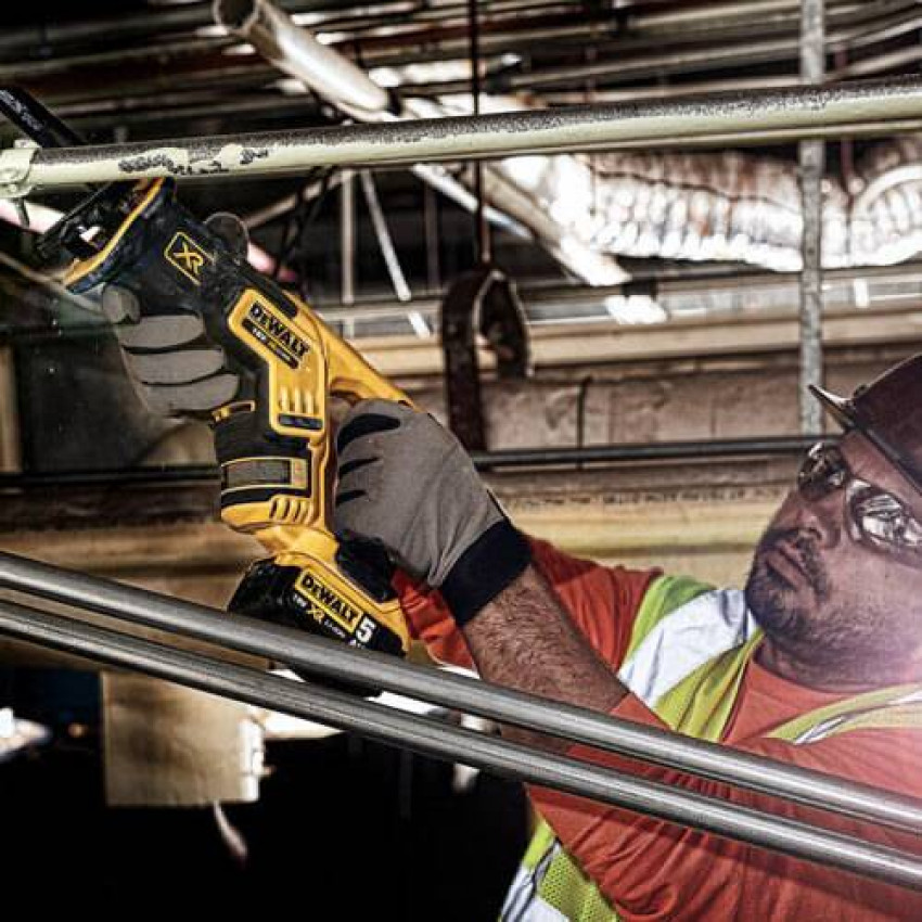 Пила шабельна акумуляторна безщіткова DeWALT DCS367NT-DCS367NT