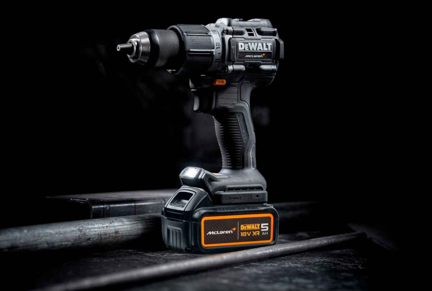 Дриль-шурупокрут ударний McLaren F1 TEAM LIMITED EDITION DeWALT DCD85MP2T-DCD85MP2T