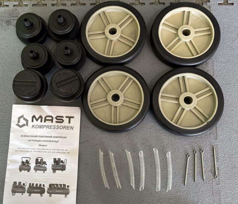 Безмасляний поршневий компресор Mast MOF1680/3x1500-120L-MOF1680/3x1500-120L