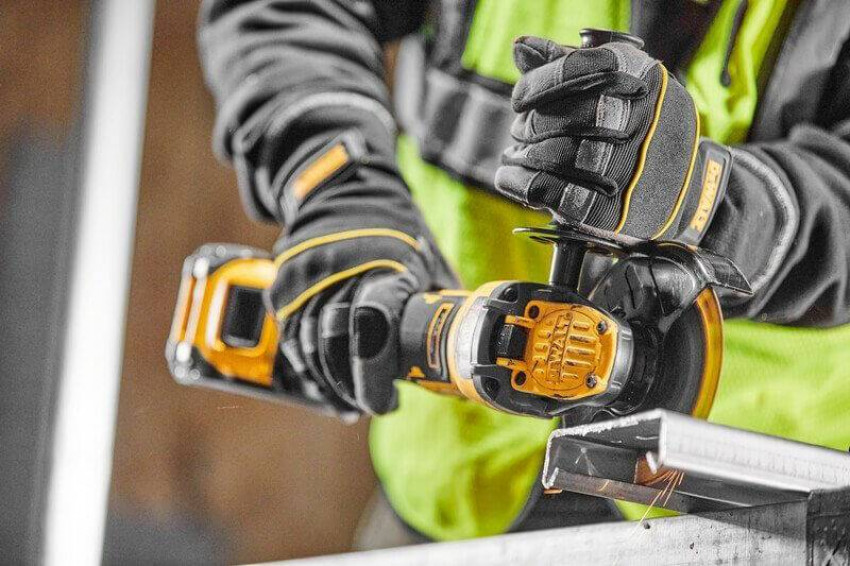 Шліфмашина кутова - болгарка акумуляторна безщіткова DeWALT DCG409VSNT-DCG409VSNT