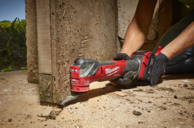 Інструмент багатофунціональний акумуляторний MILWAUKEE M18 FUEL FMT-502X 4933478492 (+ заряд.пристрій, 1 акум., універсальний ад-4933478492