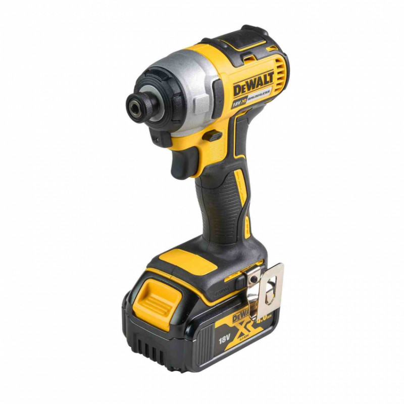 Набір з чотирьох інструментів безщіткових DeWALT DCK440P2T-DCK440P2T
