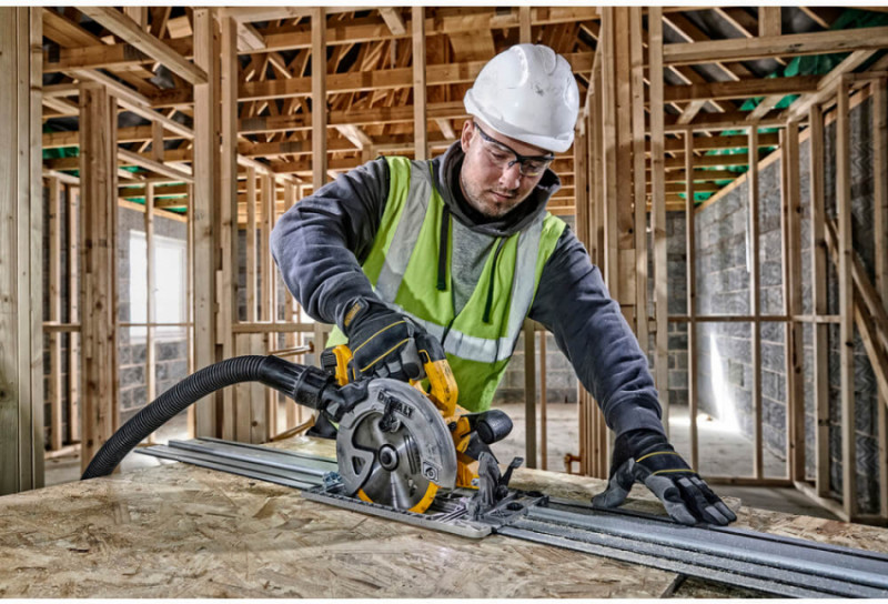 Пилка дискова акумуляторна безщіткова DeWALT DCS572N-DCS572N