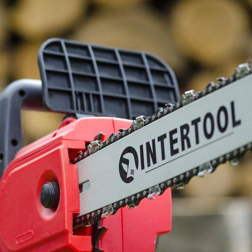 Пила ланцюгова електрична 2400 Вт, шина 40 см, плавний пуск, прямий двигун INTERTOOL DT-2204-DT-2204
