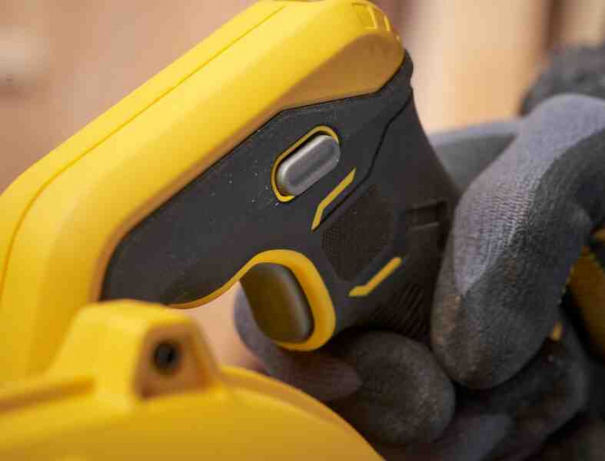 Повітродувка акумуляторна STANLEY FATMAX SFMCBL01B-SFMCBL01B