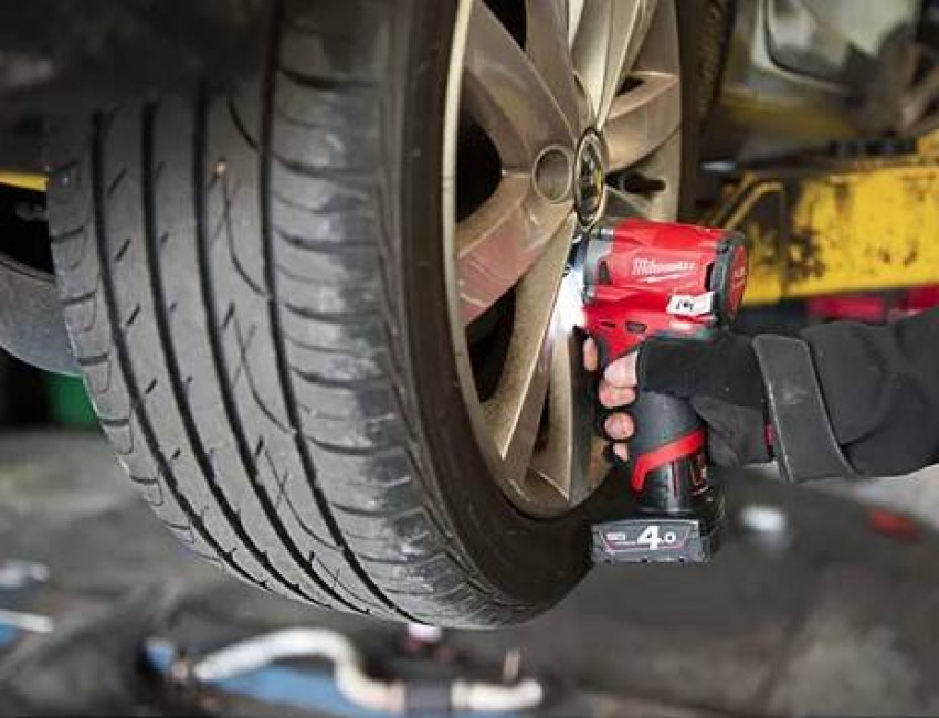 Акумуляторний імпульсний гайковерт Milwaukee M12 FIWF12-0, 339 Нм без акумуляторів та зарядного пристрою-4933464615