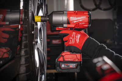 Гайковерт високомоментний MILWAUKEE 1/2&quot; (1898 Нм) M18 ONEFHIWF12-0 ONE-KEY (каркас)