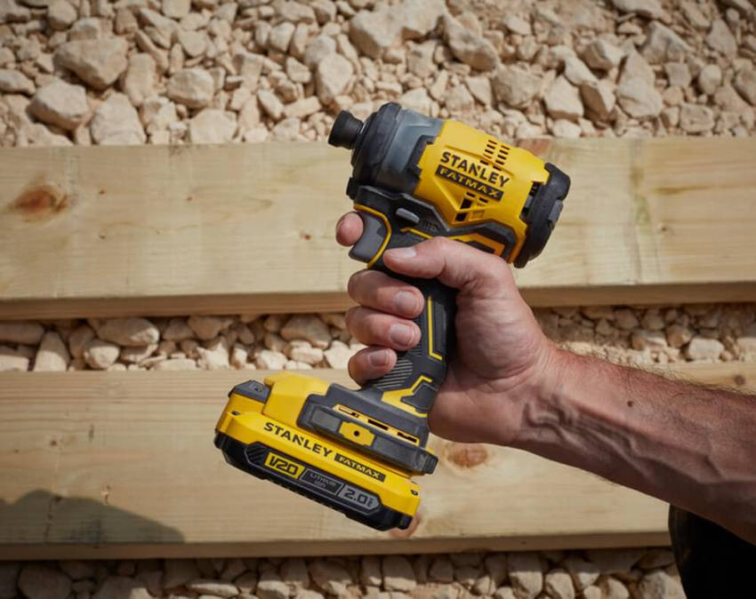 Гайковерт ударний акумуляторний STANLEY FATMAX SFMCF820D2K-SFMCF820D2K