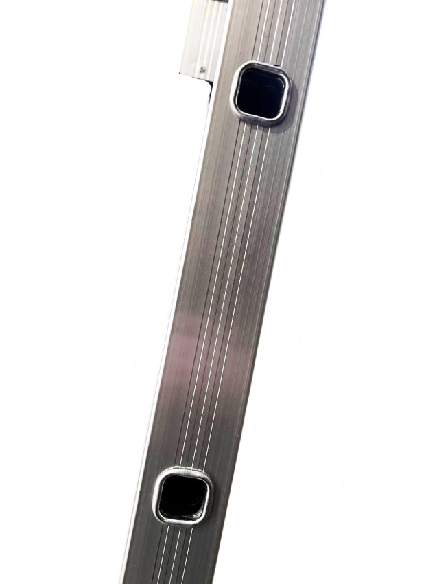 Драбина 3-секц. розкл. 3*9сх. 2,43-6,48м-KME309