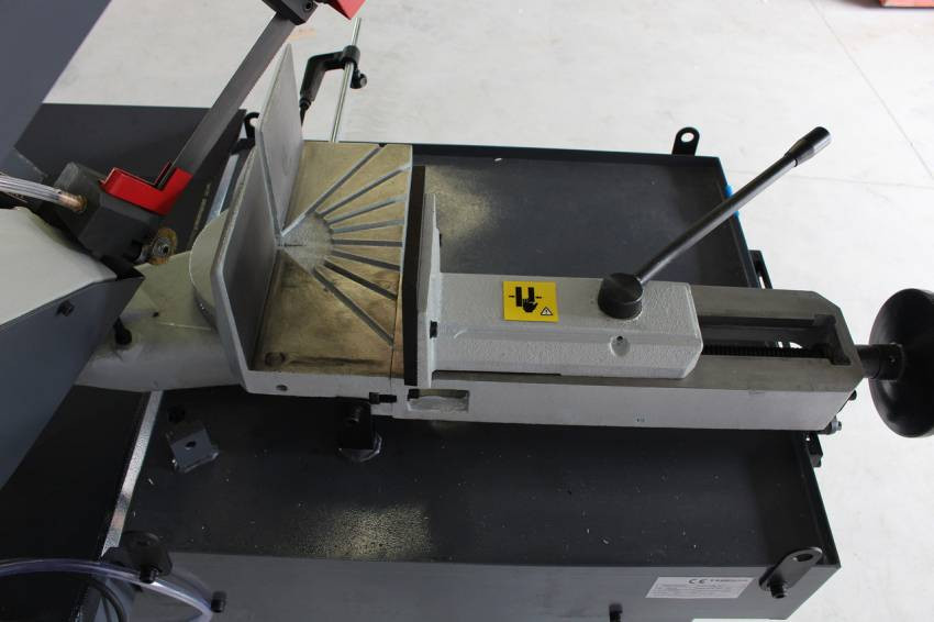 Стрічкопильний верстат CORMAK HBS 320-HBS320