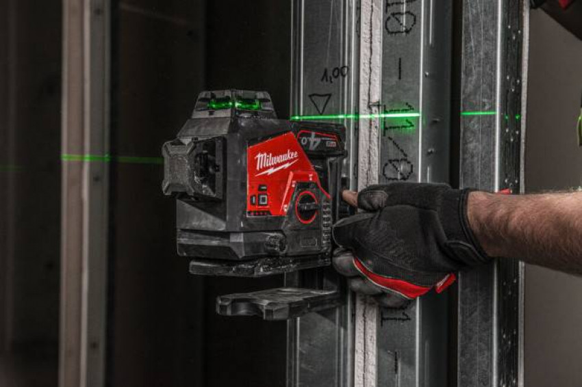 Лазерний 3D нівелір акумуляторний MILWAUKEE, M12 3PL-401C ( зарядний пристрій, 1акум.Х4Аг, кейс) (4933478102)-4933478102