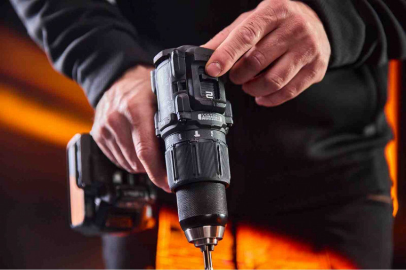 Дриль-шурупокрут ударний McLaren F1 TEAM SPECIAL EDITION DeWALT DCD86MM2T-DCD86MM2T