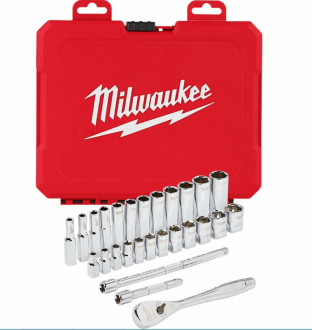 Набір головок торцевих хромованих 1/4'' MILWAUKEE, з тріскачкою та 2 подовжувачами, (28шт), пластиковий органайзер-[articul]