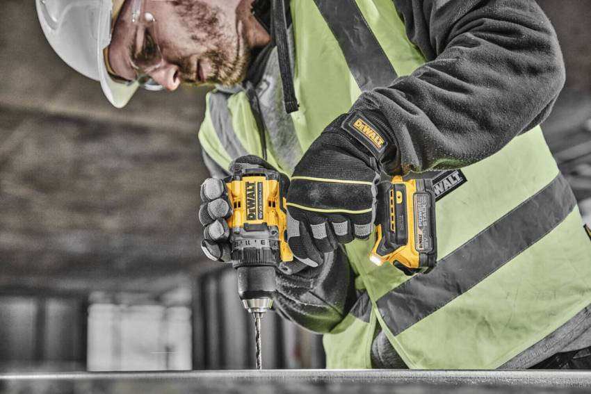 Дрель-шуруповёрт аккумуляторная бесщёточная DeWALT DCD800E2T-DCD800E2T