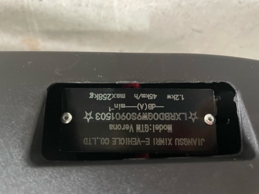 Скутер акумуляторний Amalfi, 1200Вт, 60V, швидкість 50км/год, запас ходу 70км-Verona