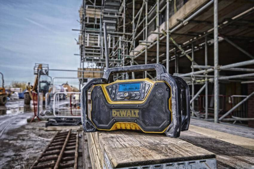 Радіостанція DeWALT DCR029-DCR029
