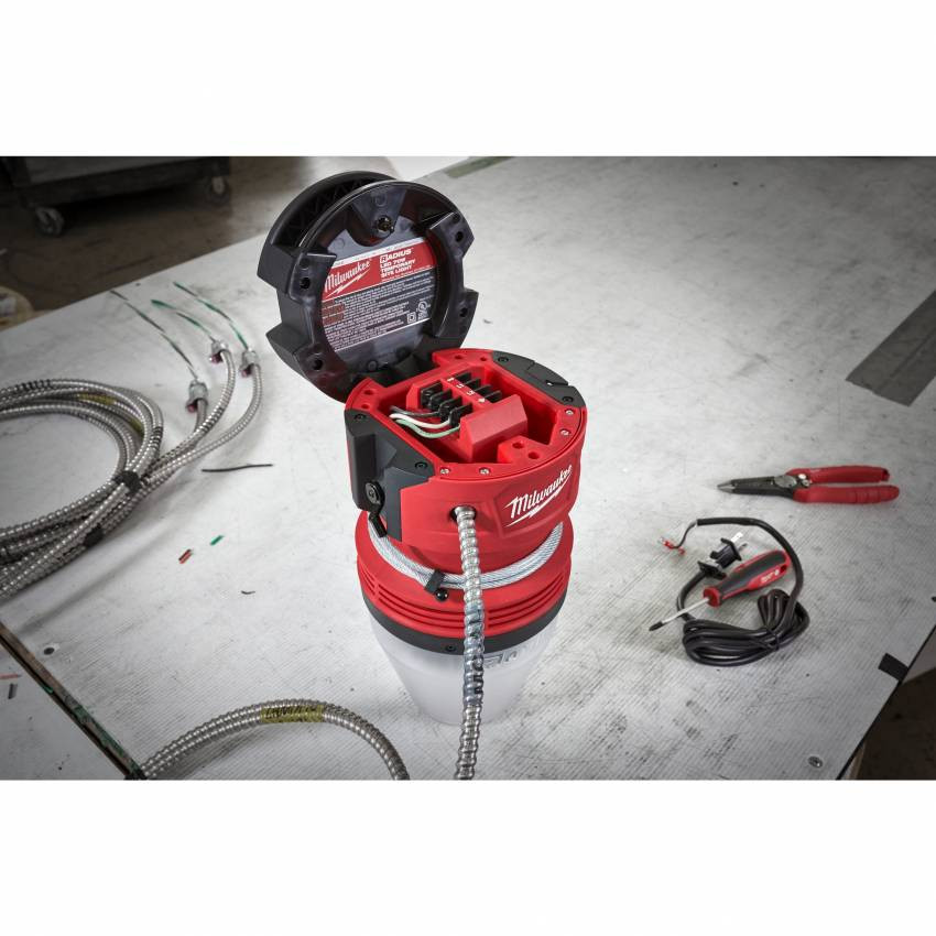 Високопотужний ліхтар HOBL 7000 MILWAUKEE 4933464126-4933464126