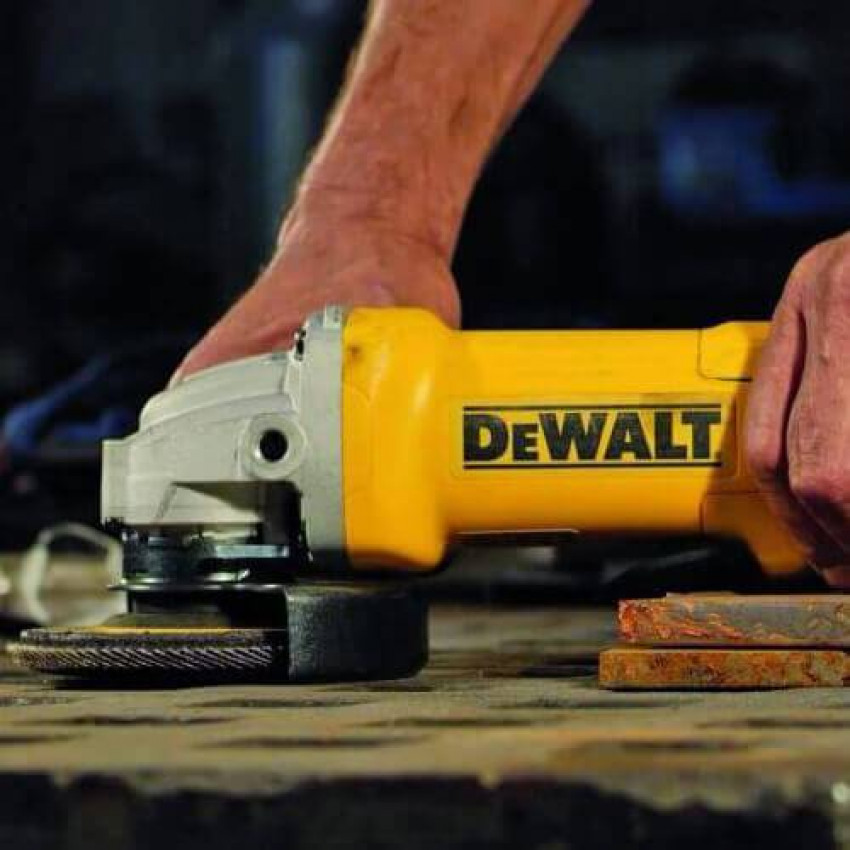 Шліфмашина кутова - болгарка мережева DeWALT DWE4233-DWE4233