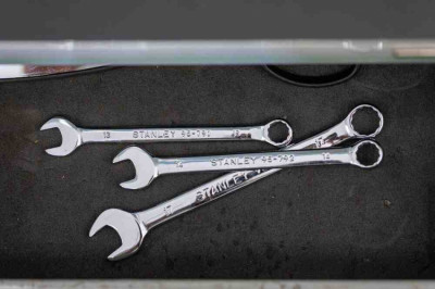 Набір із 12 комбінованих ключів STANLEY STMT82843-0