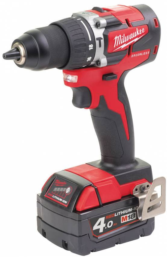 Дриль-шуруповерт з ударом акумуляторна MILWAUKEE, M18 CBLPD-402C, 60Нм, (зарядний пристрій, 2 акум.Х 2Ач, кейс)-4933464537