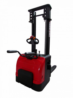 Штабелер електричний самохідний 1,5т/4,5м 24В280Ah з площ. оператора